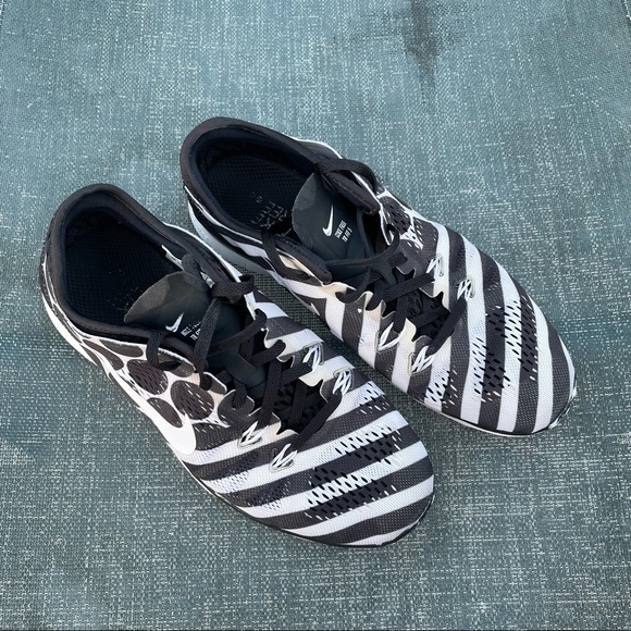 Nike free tr fit 5 black white size 9 running shoes zebra polka dot 2014 - Picture 3 of 6